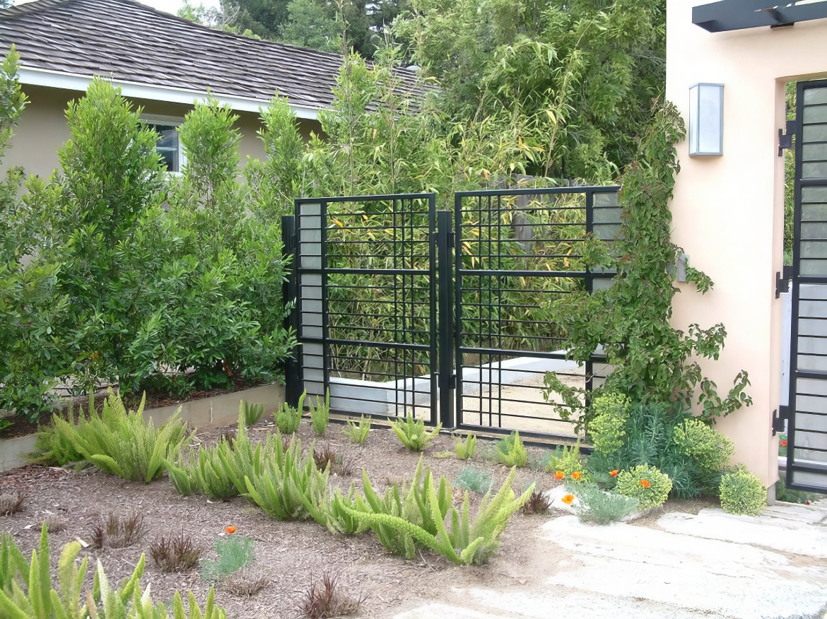 Metal Bar Gate